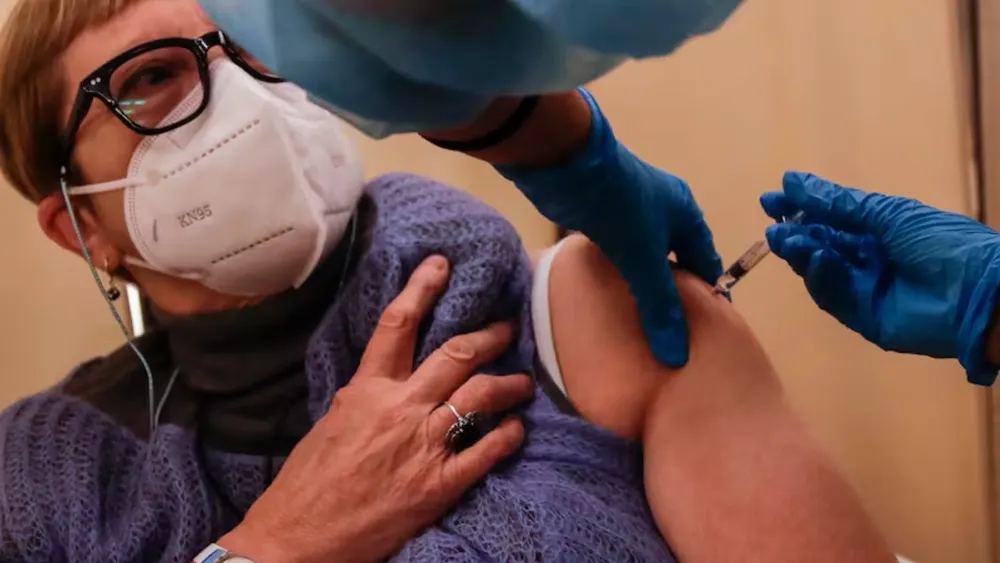 Ante el aumento de casos de H3N2, podrían adelantar la campaña de vacunación