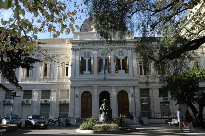 El Gobierno ampliará las sesiones extraordinarias para enviar un nuevo proyecto de financiamiento universitario