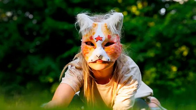 Insólito en San Luis: un joven que se identifica como «therian» pidió atención por “moquillo” en una veterinaria