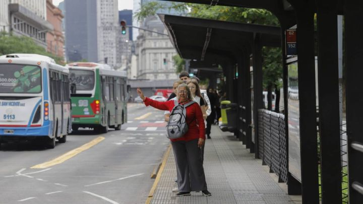 Paro del viernes 27 en el AMBA: cómo funcionará el transporte público durante la jornada de protesta