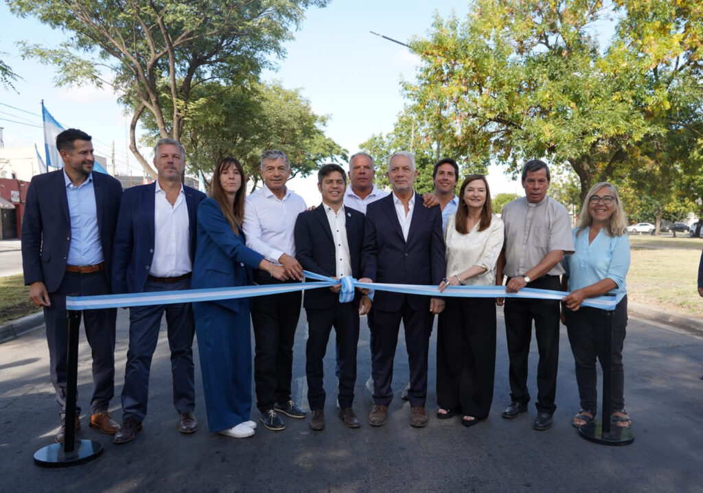 Alak y Kicillof inauguraron la tercera etapa del ensanche y pavimentación de la avenida 60 en Los Hornos