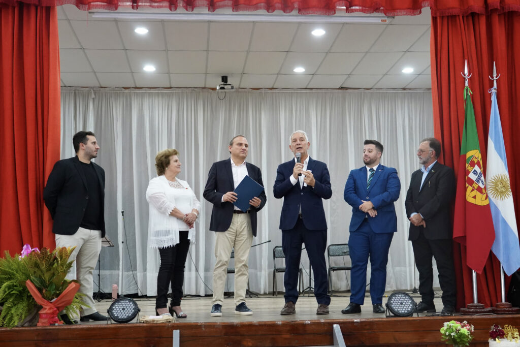 Alak participó del 45° aniversario de la Casa de Portugal «Virgen de Fátima»