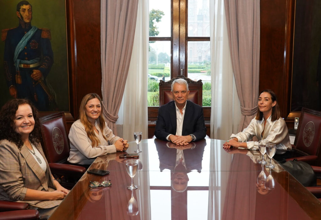 Alak y la vicegobernadora de La Rioja encabezaron una mesa de trabajo con foco en la economía y el empleo