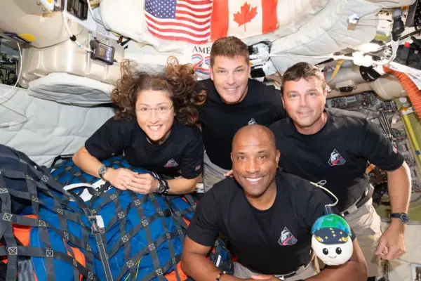 Histórico regreso de Artemis II: así fue el amerizaje de los astronautas en el Pacífico