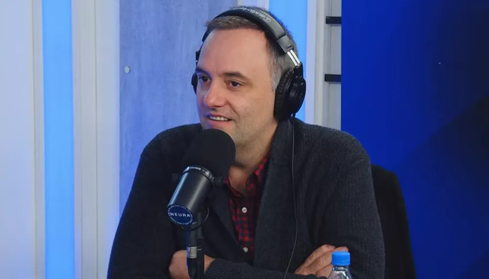 Adorni habló sobre la causa judicial y aseguró: “Esto me pasó porque soy una parte de Milei”