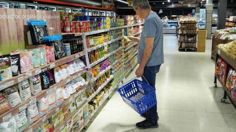 Las ventas minoristas pyme cayeron 3,2% en abril y ya acumulan un año consecutivo en baja