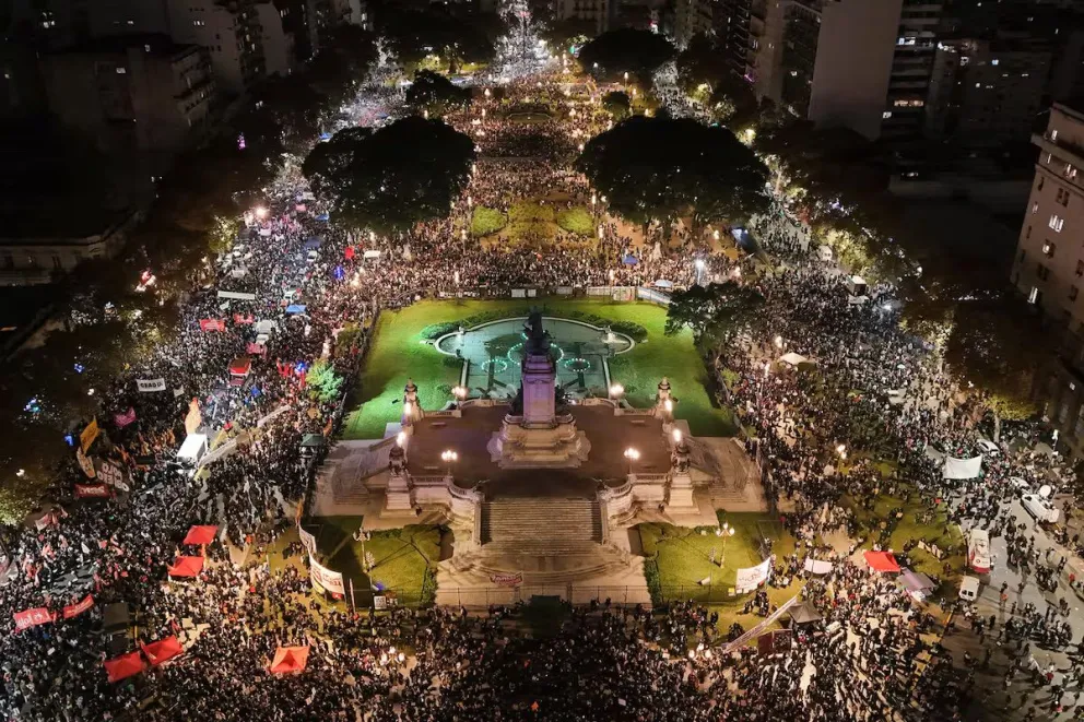 Ni Una Menos volvió a copar las calles: multitudinaria marcha frente al Congreso en medio de fuertes críticas al Gobierno por las políticas de género
