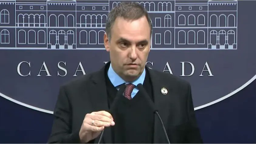 Adorni bajo presión: la Justicia acelera la investigación sobre su patrimonio y pone la lupa sobre bienes, viajes y activos digitales