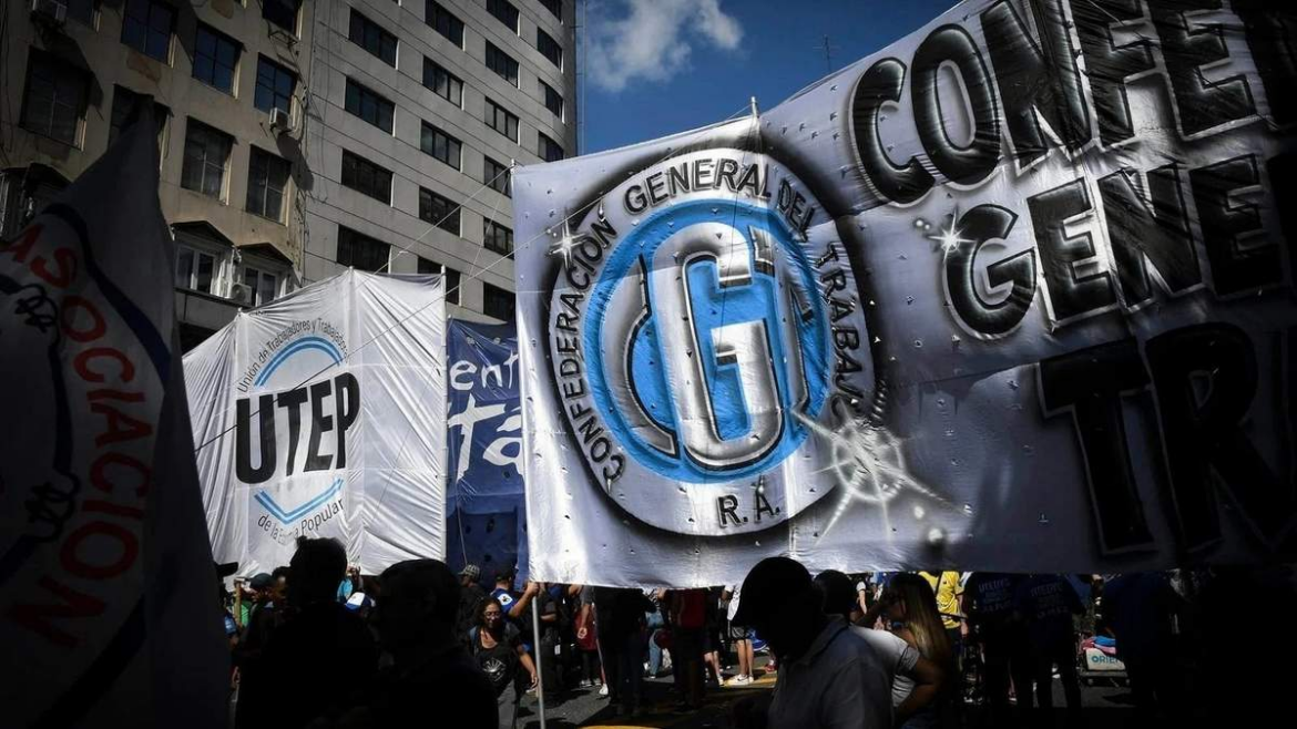 La CGT redefine su estrategia y apuesta a protestas escalonadas contra el Gobierno