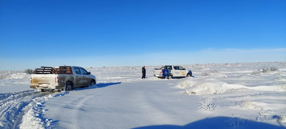 Santa Cruz: rescataron a una pareja que pasó más de 24 horas atrapada a -22°C por la nieve