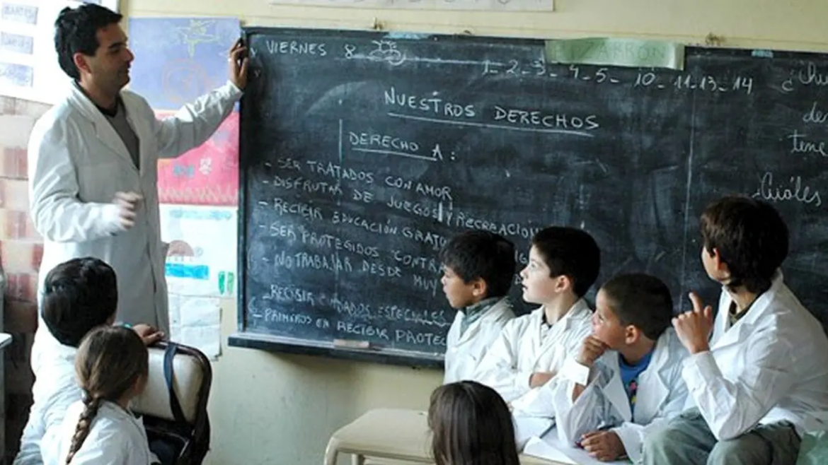Paritaria docente en Buenos Aires: el Gobierno ofreció un aumento del 7% en dos tramos y los gremios lo analizarán