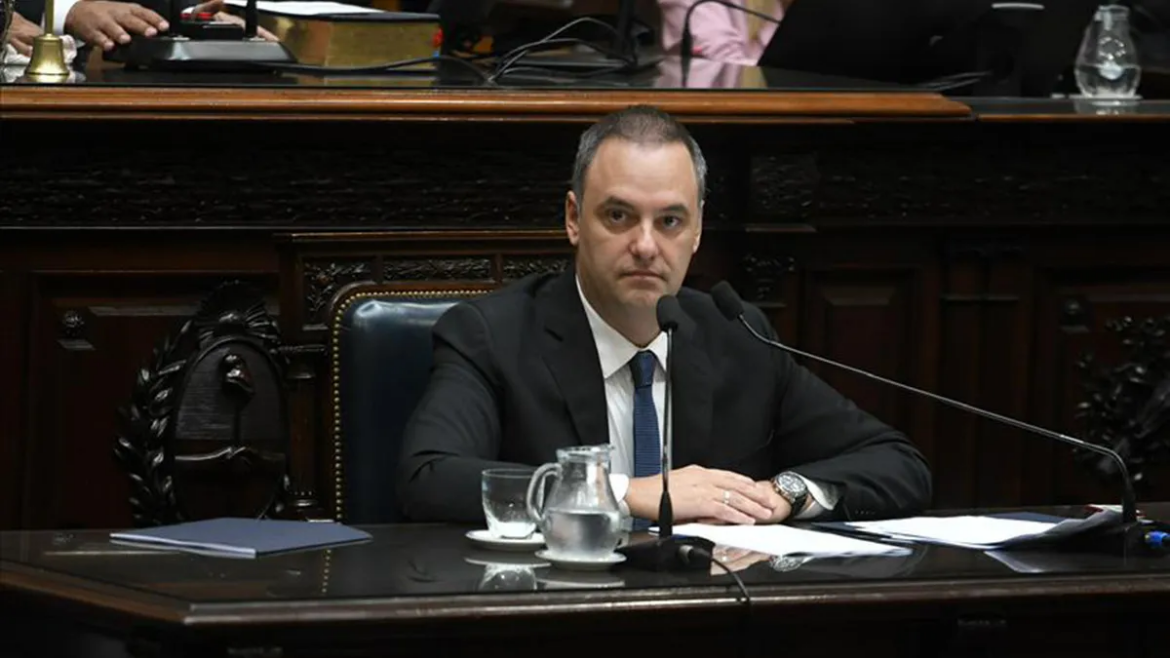 Reactivan la investigación patrimonial contra Manuel Adorni tras la feria judicial