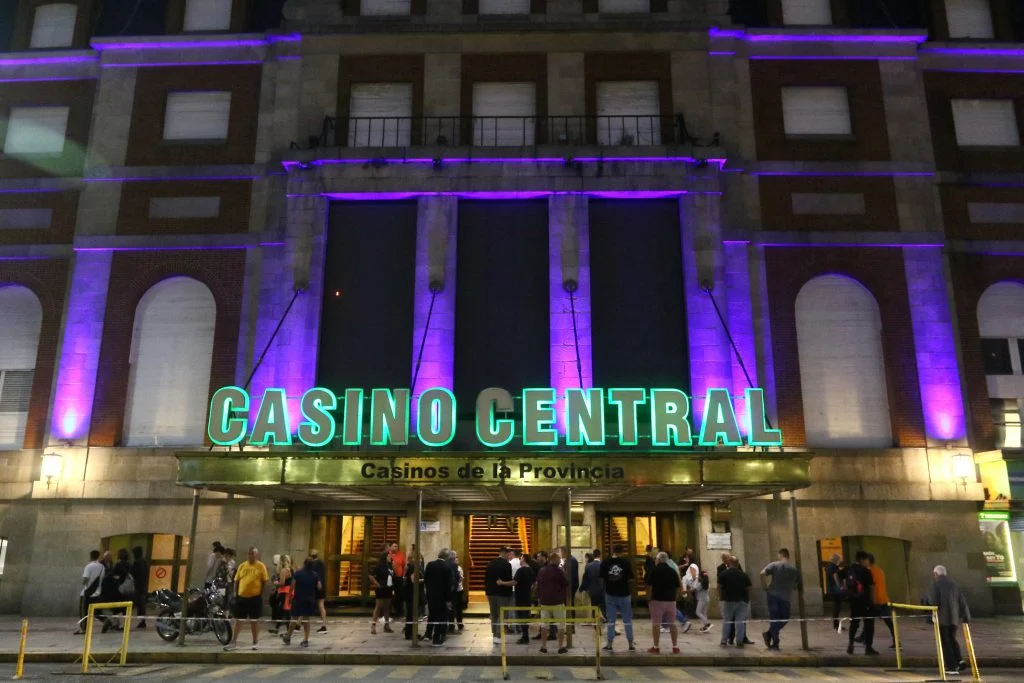 Alerta por una millonaria maniobra entre casinos bonaerenses: investigan un posible lavado de dinero