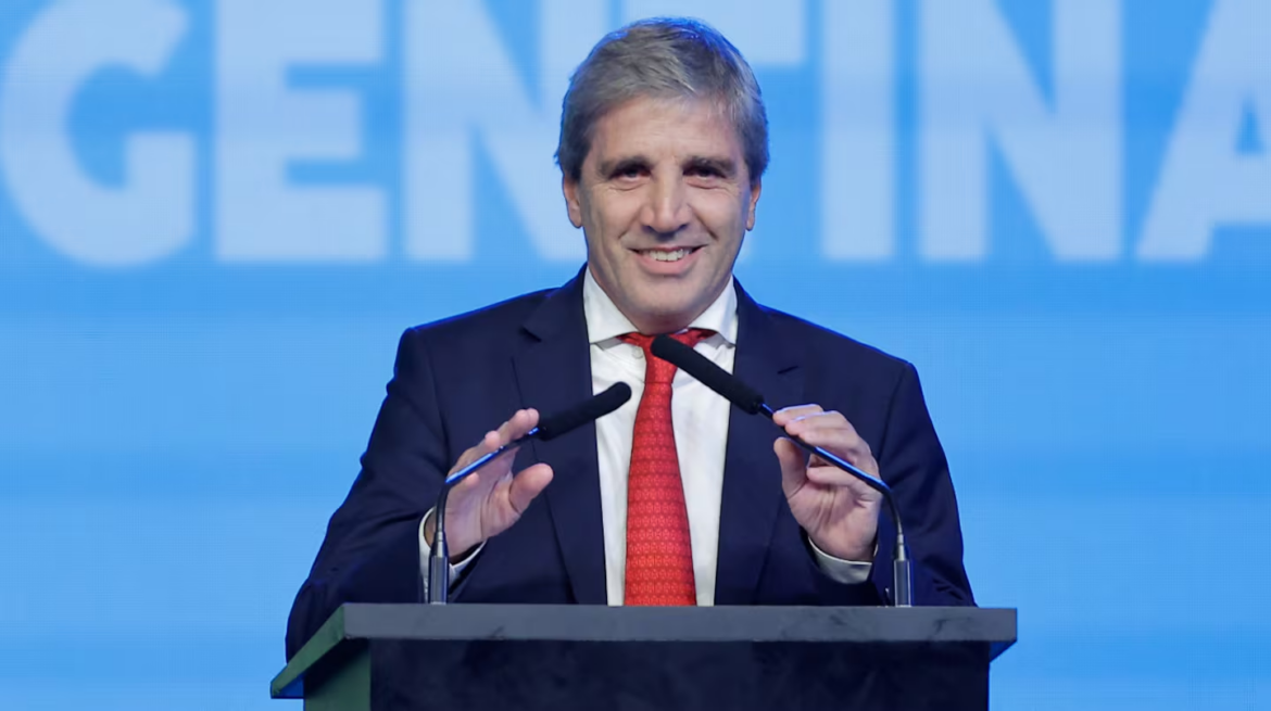 Caputo llegó a Estados Unidos para llevar el rumbo económico de Milei al G20