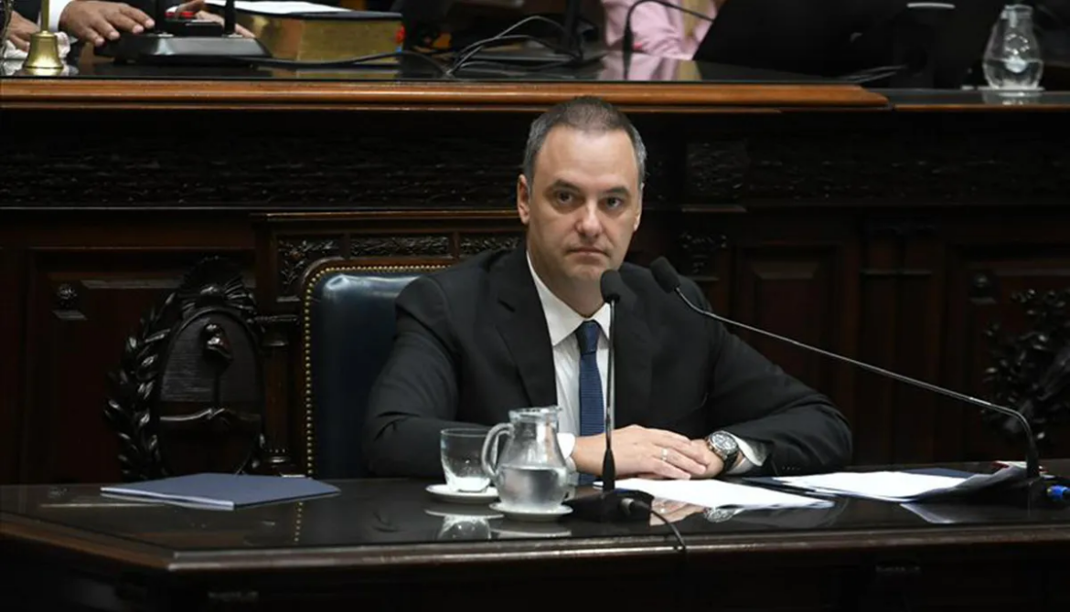 Pollicita pidió explicaciones a Adorni por 20 inconsistencias patrimoniales
