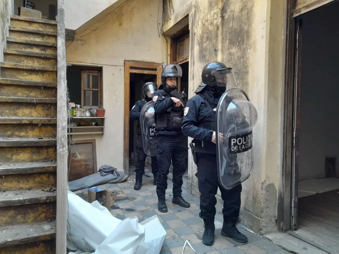 Recuperaron un inmueble ocupado durante 24 años en Villa Ortúzar y será destinado a personas en situación de calle