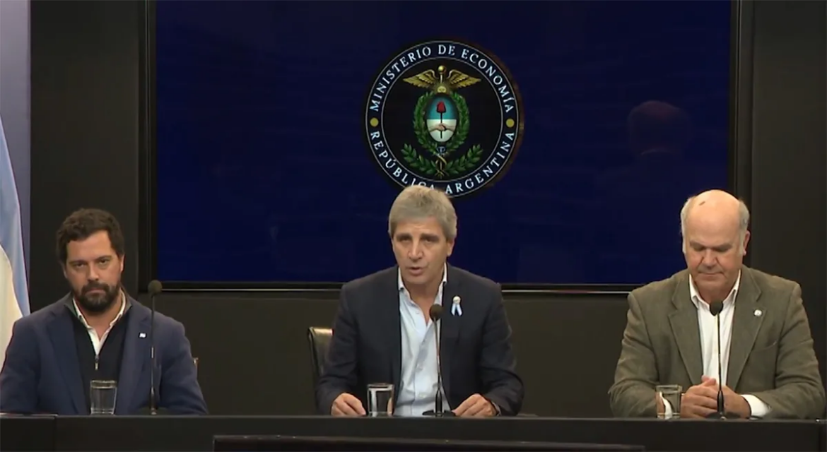 Luis Caputo declaró un patrimonio de $19.500 millones y la mayor parte de sus ahorros está en el exterior