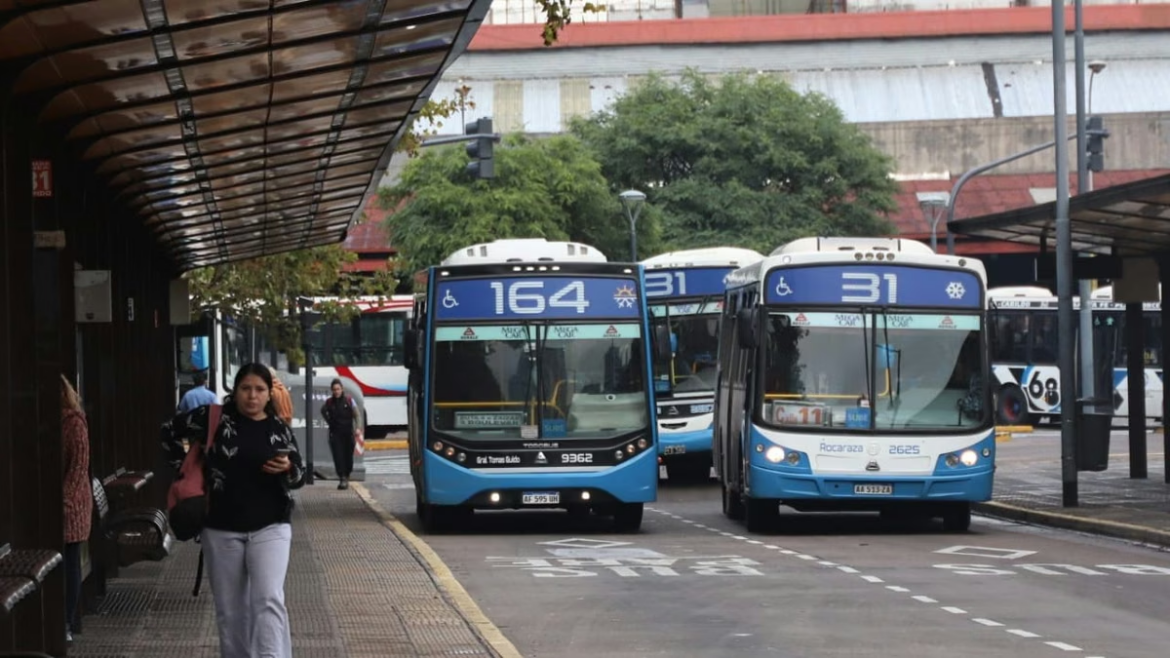 Cae el uso de colectivos en el AMBA: menos pasajeros y tarifas que presionan el bolsillo