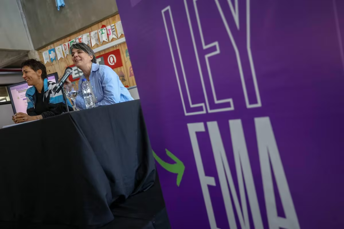Ley Ema: advierten sobre el uso de inteligencia artificial para crear imágenes falsas y acosar a estudiantes