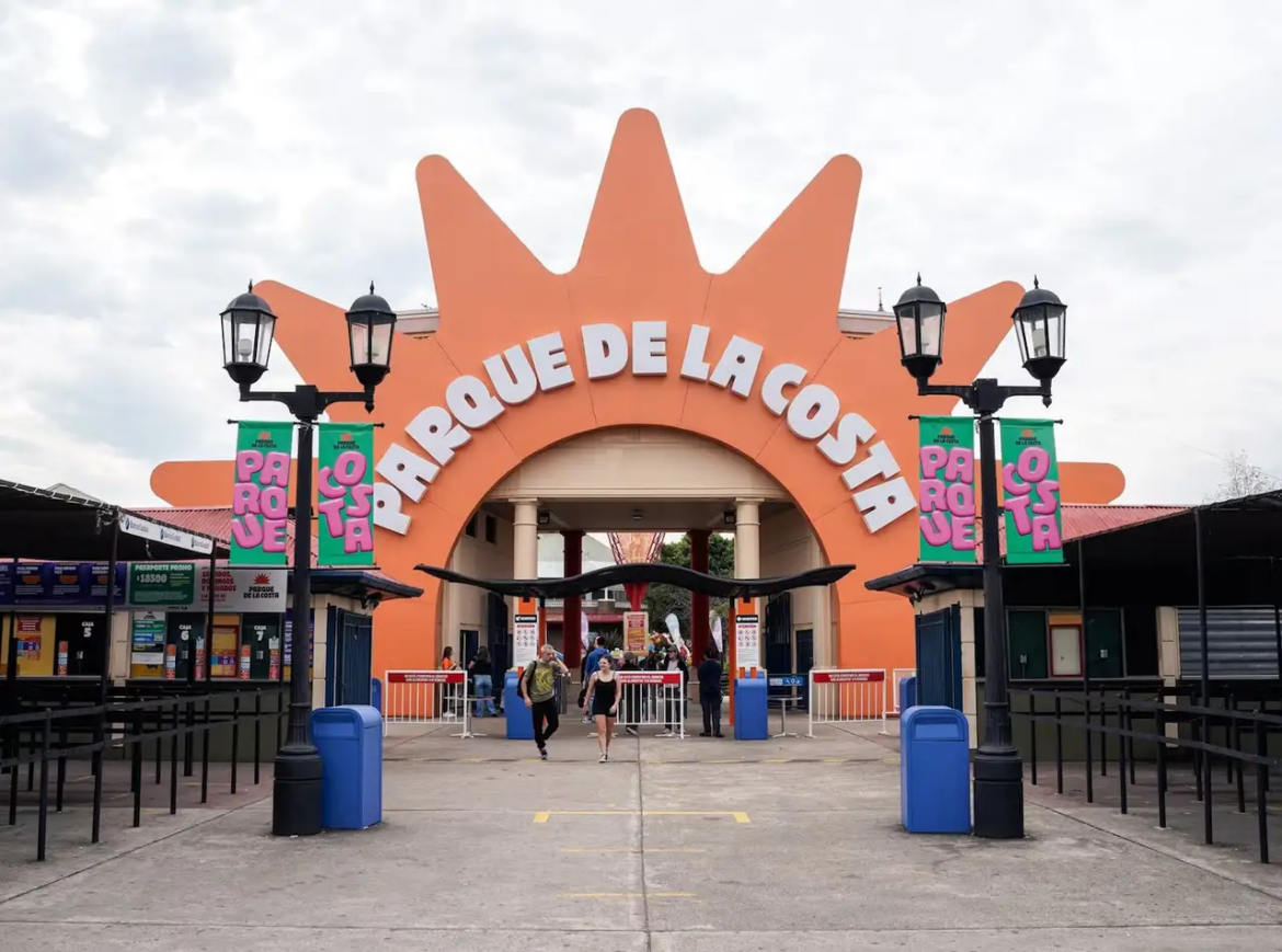 El Parque de la Costa abrió una búsqueda laboral para el verano: qué puestos ofrece y cómo postularse
