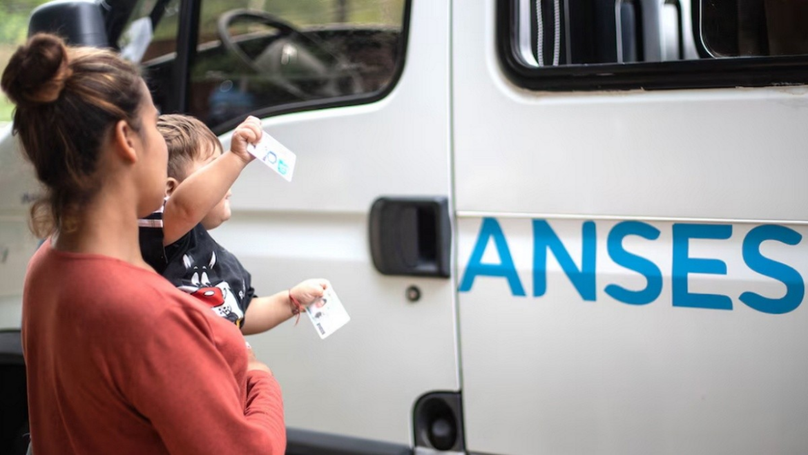 AUH: ANSES implementará un nuevo sistema para acreditar la escolaridad y cobrar el 20% retenido
