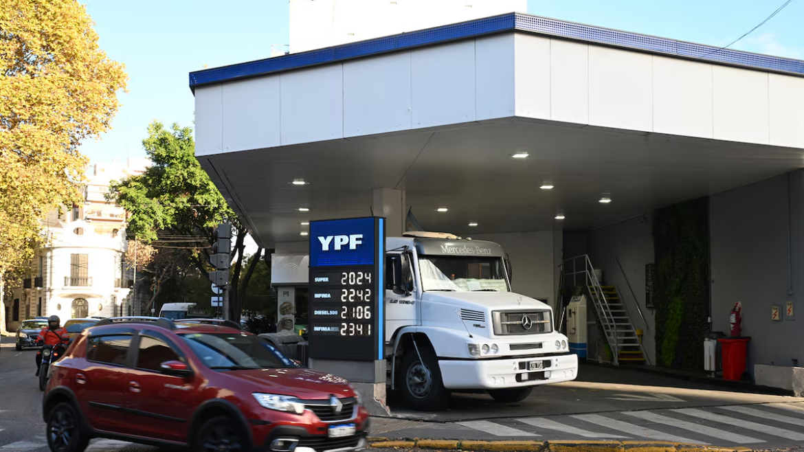 YPF anticipa que la nafta no bajará automáticamente si cae el precio internacional del petróleo